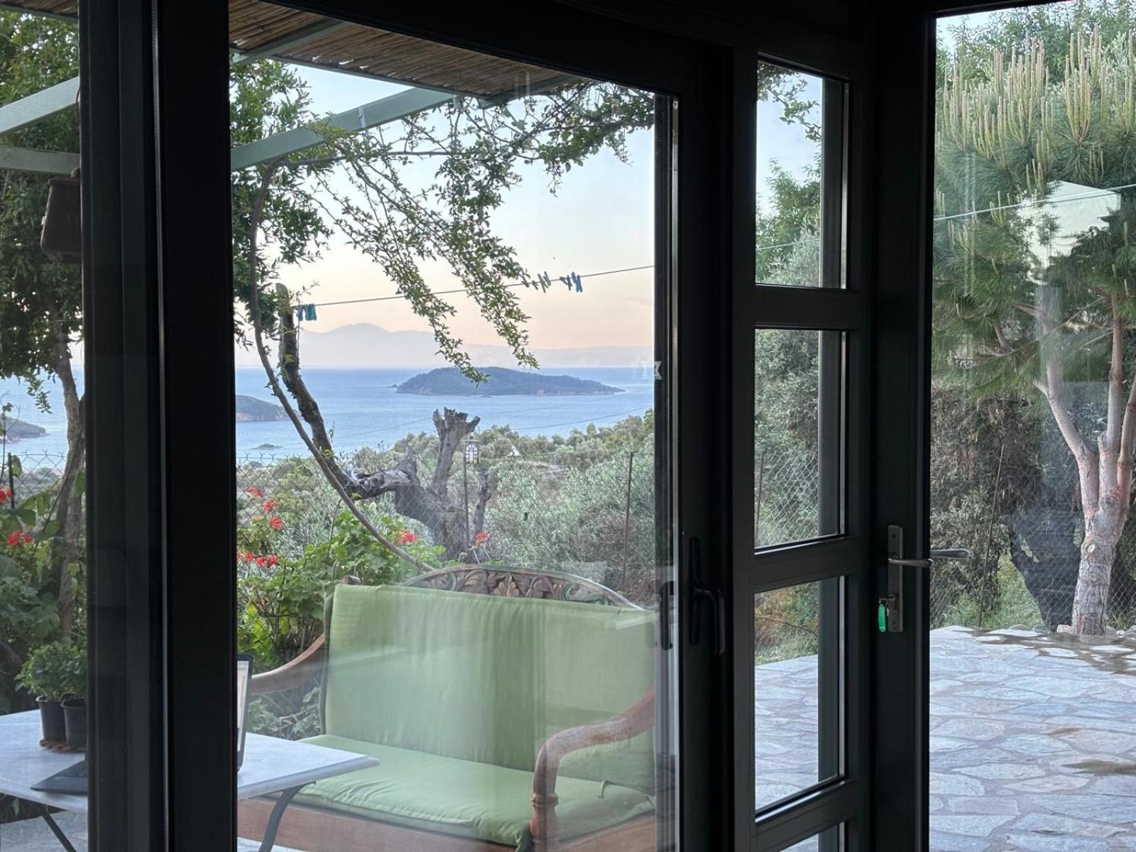Tierra Villa Skiathos Town Bagian luar foto
