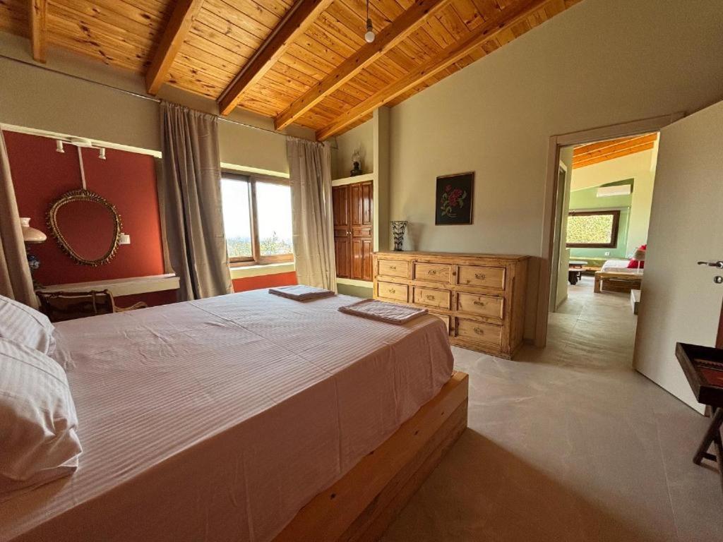 Tierra Villa Skiathos Town Bagian luar foto
